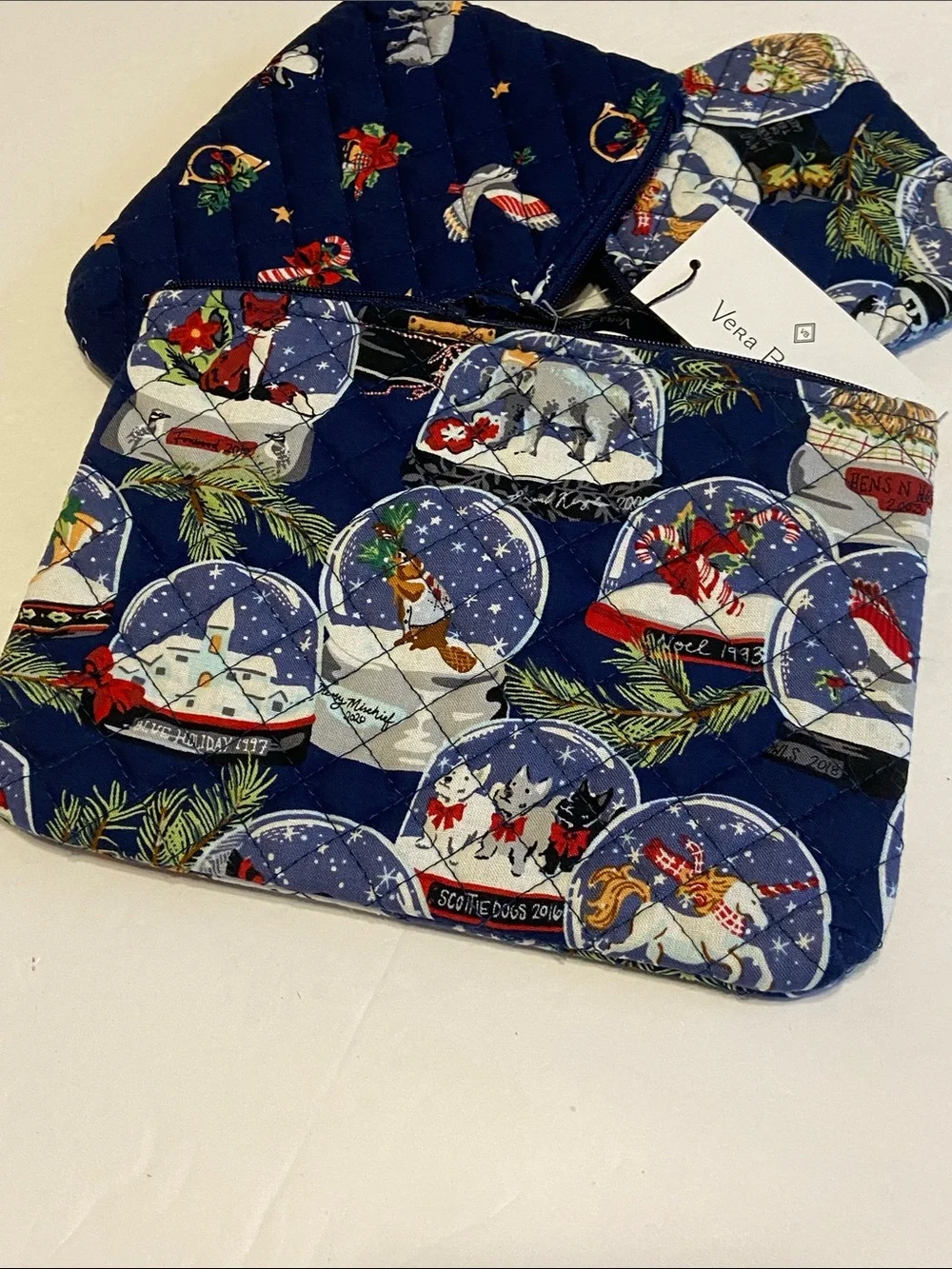 Vera Bradley Set of 3 quilted cosmetic bags RETIRED Snow Globe Holiday NEW